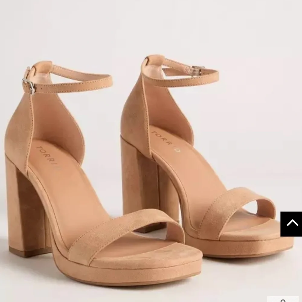 Torrid Platform Block Heeled Sandal 6.5WW - Picture 9 of 14